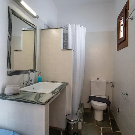 Mirsini In Sifnos Vathi (Sifnos)