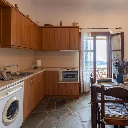 아파트 Mirsini In Sifnos *