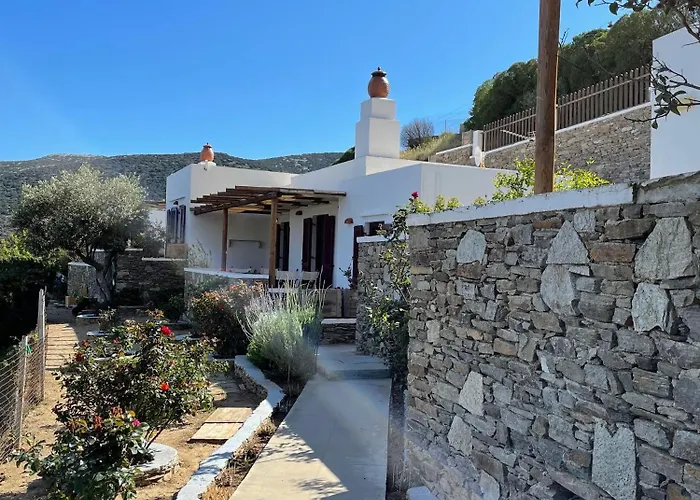 Mirsini In Sifnos Vathi (Sifnos)