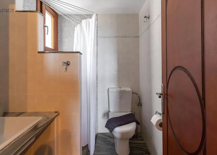 Mirsini In Sifnos Vathi (Sifnos)